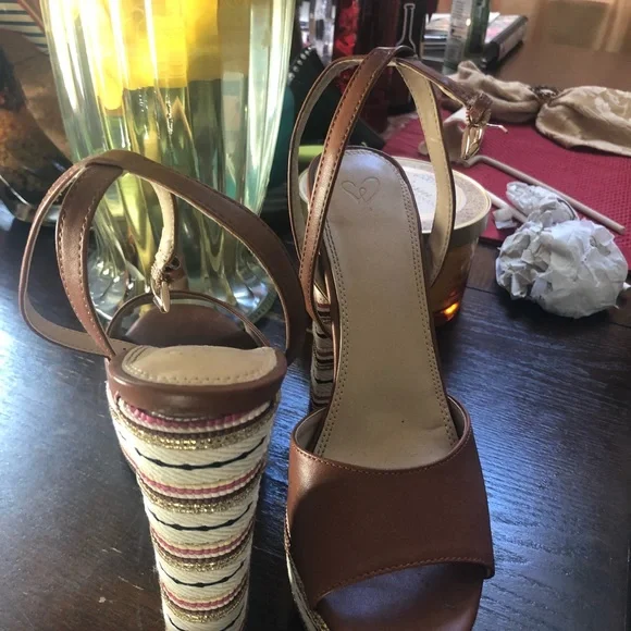 Brown sexy chunky heels - Picture 2 of 4